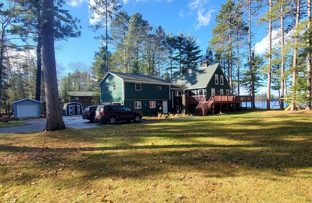 Beautiful Northwoods Home on Pioneer Lake!