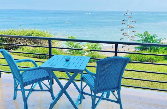 Precioso estudio con vistas frontal al mar