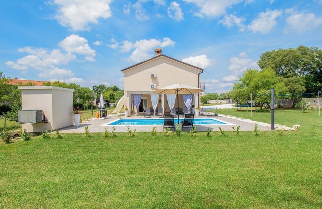 Beautiful vacation home for exclusive use with a private pool.
