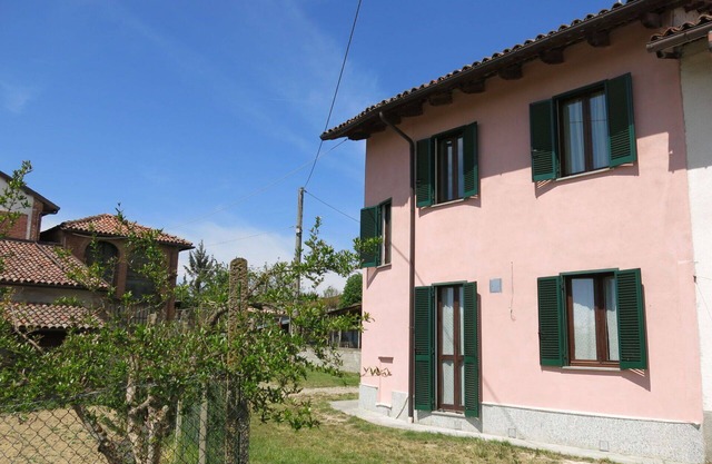 Preciosa casa de vacaciones para 5 personas con WIFI, TV y patio