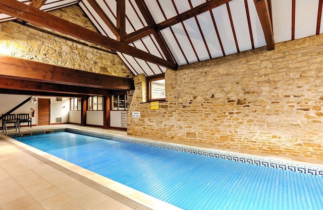 Preciosa casa de vacaciones para 4 personas con WIFI, piscina y aparcamiento