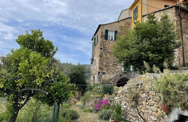 Preciosa casa de vacaciones con WIFI, terraza, mascotas permitida y vista panorámica