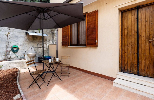 Estupenda casa de vacaciones con A/C, WIFI, TV, balcón, mascotas permitida y aparcamiento