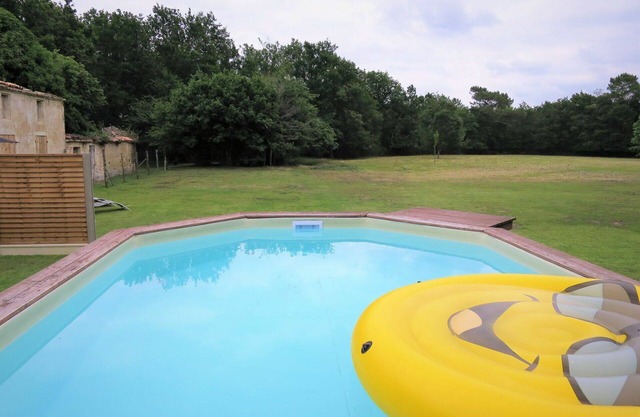 Preciosa casa de vacaciones para 6 personas con piscina, WIFI, TV, terraza y aparcamiento
