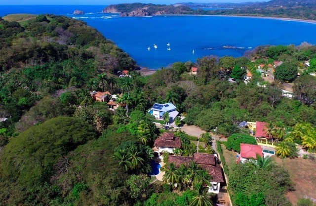 Piscina Privada, 4 cuadras de Playa Carrillo, Cerca de restaurantes y de Samara