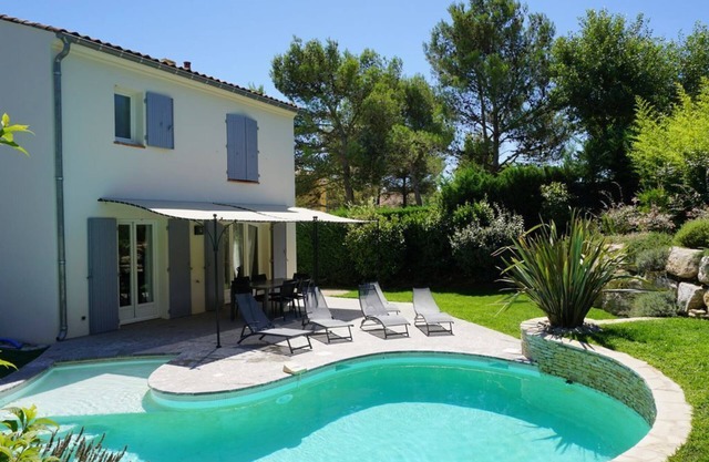 GOLF DE PONT REAL HERMOSA PISCINA CLIMATIZADA CON AIRE ACONDICIONADO CERCA DEL LAGO