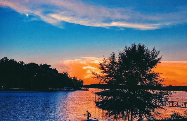 Hermoso retiro frente al mar en el lago Keowee con pase de estacionamiento para el día del juego de Clemson
