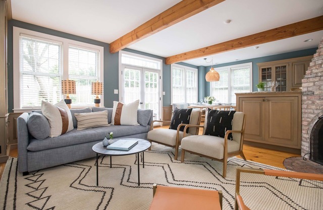Residencia de la ciudad bellamente renovada - EL BUNGALOW