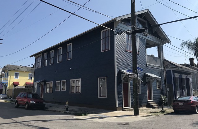 Bellamente restaurado mediados de siglo de Arte y Artesano Apartamento - Histórico Bywater