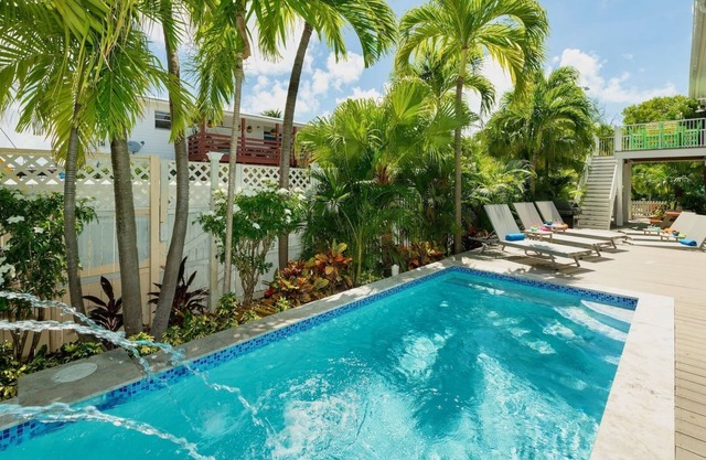 **BEAUTY OF THE BEACH** Monthly Beach House Rental + LAST KEY SERVICES…