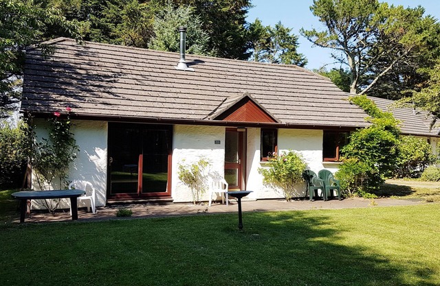 Beech Croft - 3 Bedroom Cottage, capacidad para 6 personas, cerca de Perranporth, configuración de bosque