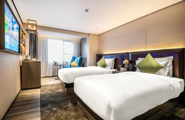 Beijing Road Four-Diamond Hotel-1 km From The Metro-宜尚plus酒店