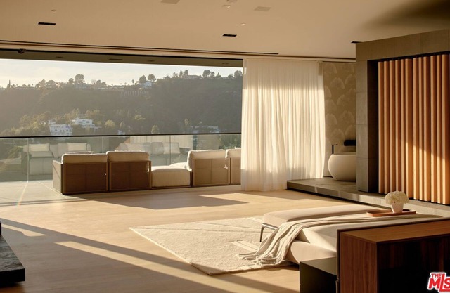 Bel Air Luxury Mansion - Modern Architectural Estate at Bel Air Road