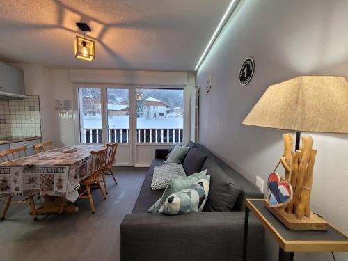 Bel appartement entre lac et montagne