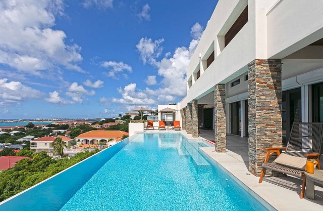 Bella Vita Luxury villa