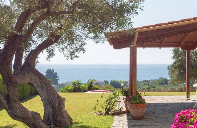 Bellevue, una casa de verano con hermosas vistas al mar.