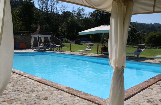Casa de campo con encanto en Pian di San Martino con Piscina