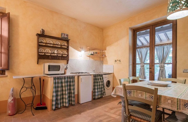 Acogedor apartamento con piscina comunitaria y jardín con magníficas vistas