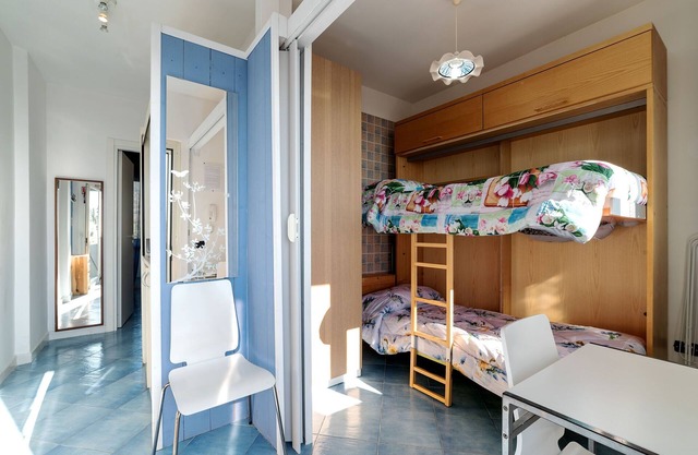 Cómodo apartamento con piscina en Policastro Bussentino