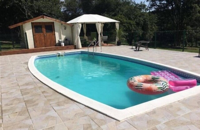 Bergerac Gite with pool
