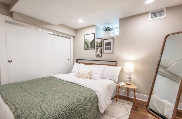 Best Downtown Location, Long-Term Stays Welcome!