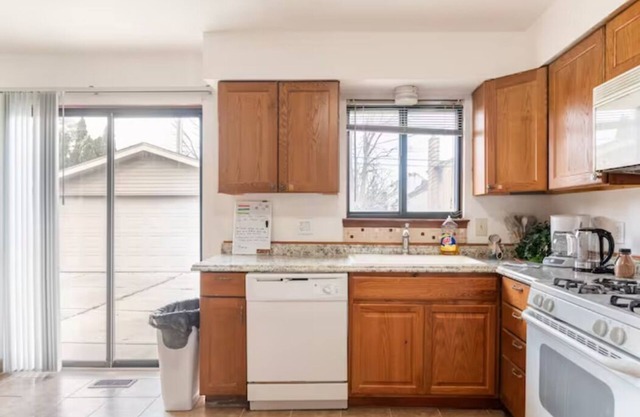 4bed 2bath home in best neighborhood - centrally located