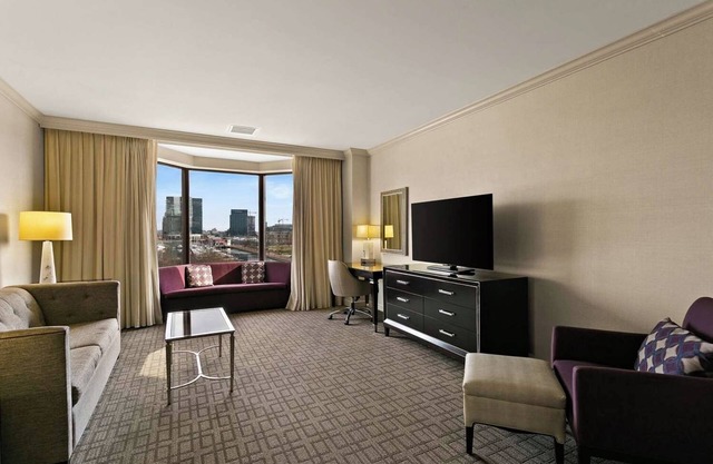 Best Value, Quality Stay! Close to M&T Bank Stadium, Pet-Friendly, w/ Pool