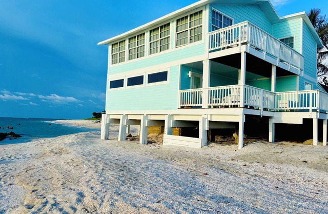 Casa grande en la playa