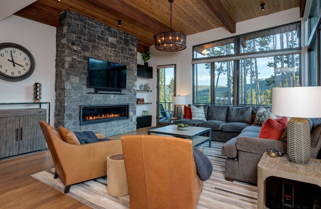 Silvertip Cabin 6 Rolling Ridge
