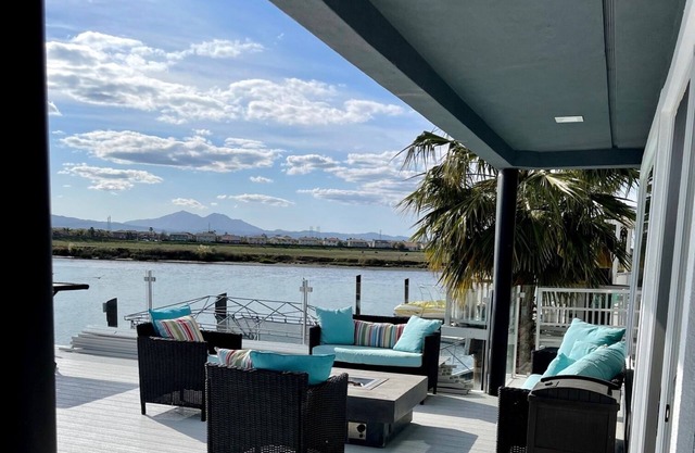 Summer Paradise- Gran Discovery Bay Deep Water Home W / Muelle privado