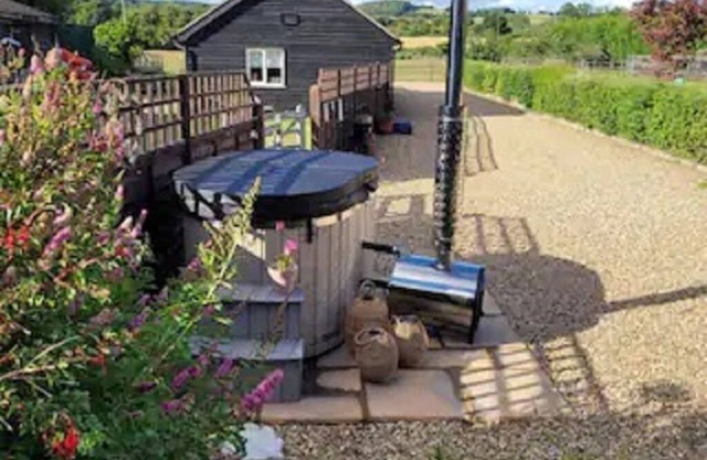 Birch Cottage with wood-fired hot tub.