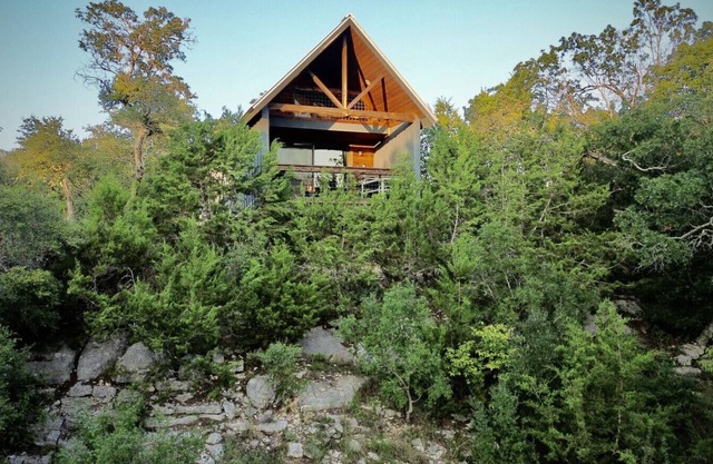 Cabin 7 · Smart & Cozy Tiny Cabin with Tesla EV Charger!