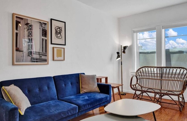 Biscayne Deluxe Unit, 2br/1bath, Free Parking, Garden & Bbq!