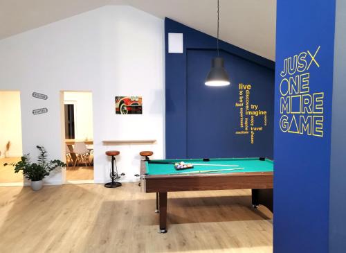 'Bjonda' 200m2 on two floors - Game Room, Hot Tub and Kids Zone - large balconies on each floor