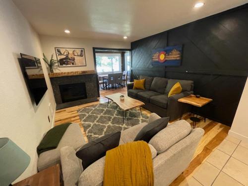 Blue Bear - Perfect Mountain Getaway