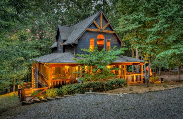 Blue Chalet by Escape to Blue Ridge