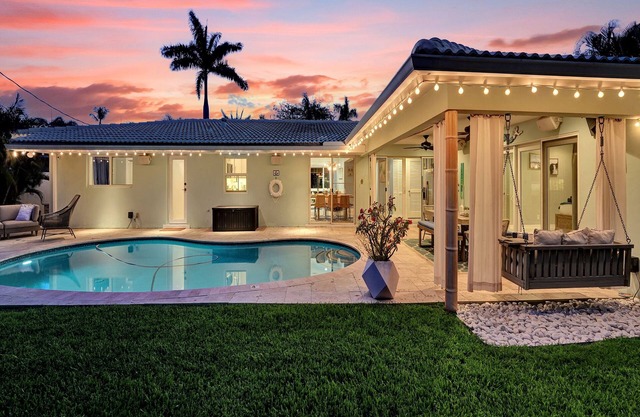 Blue Oasis. Pool, BBQ, Basketball Court