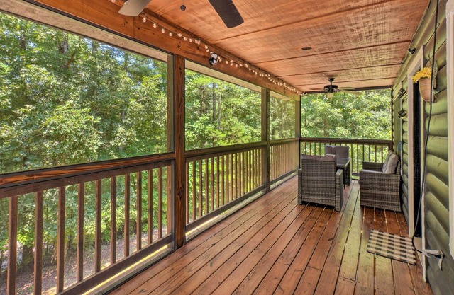 Blue Ridge Mtn Hideaway w/ Fire Pit, Grill!