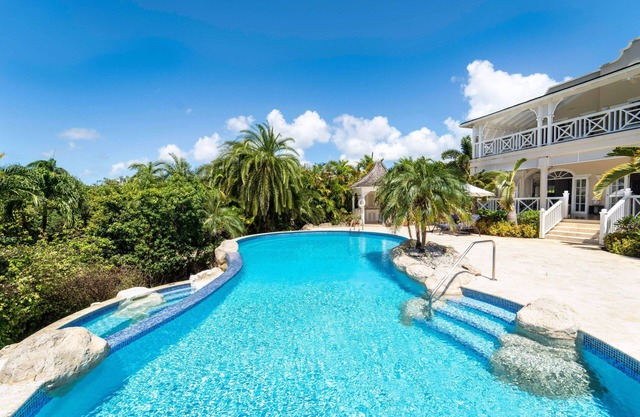 Blue Waters 5BR in St James by Personal Villas - Spectacular Luxurious Stay