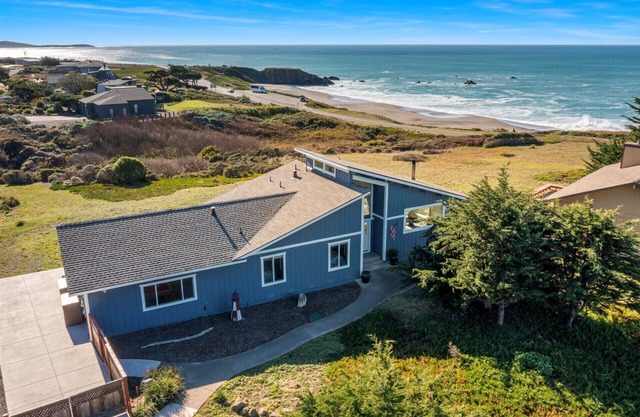 BodegaBayBeachHome-Astonishing Views!Coastal Family Retreat! PoolTableLounge