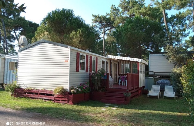 Bonne Anse Plage ( Camping Village )