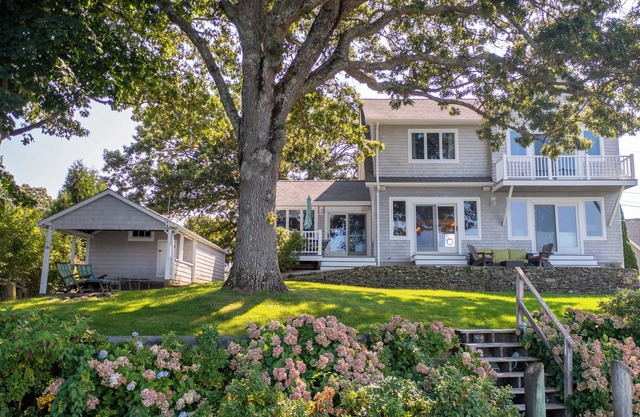 LAST MINUTE DISCOUNT!!! - 30% OFF, AUG 23-29 WATERFRONT HOME, PRIVATE DOCK/BEACH