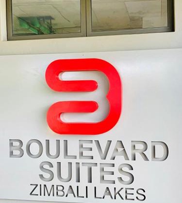 Boulevard suite 242