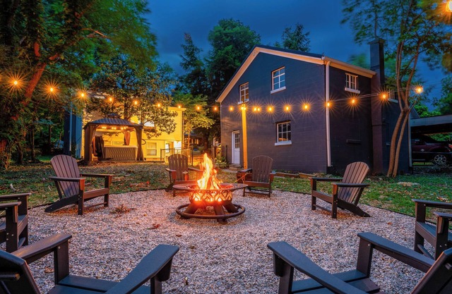 Hot Tub | Bourbon Trail | Speakeasy | Game Rm