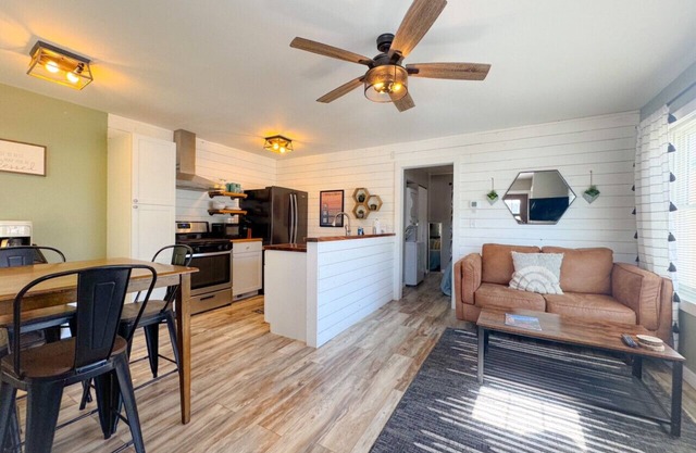 Charming 1BR Downtown APT | Newly Remodeled | Walk to Restaurants, Shops & Parks!