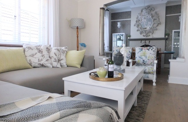 Boutique Heritage Home con Knysna Heads y vistas al atardecer