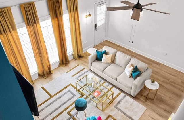 BR Stylish Retreat w/ Fenced Patio! 2K Lux Stay!