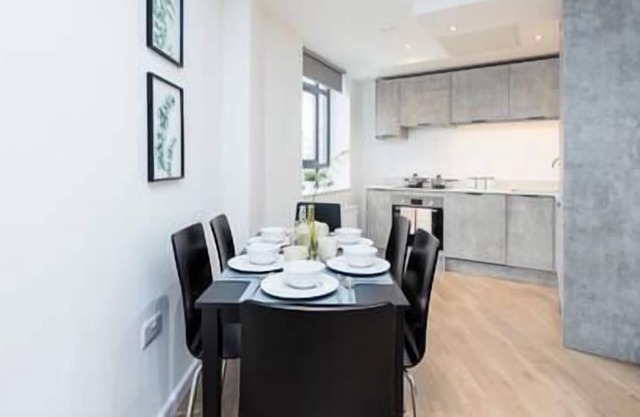 Brand NEW 2 bed Apartment - FREE WIFI!