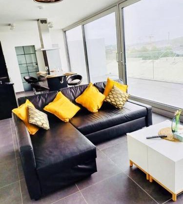 Brand new 2 bedrooms Penthouse in Center, Terrace and Parking 152