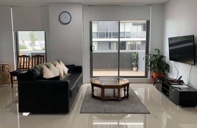 Nuevo 3. Apartamento 5BR / 3 minutos a pie de STN + BUS